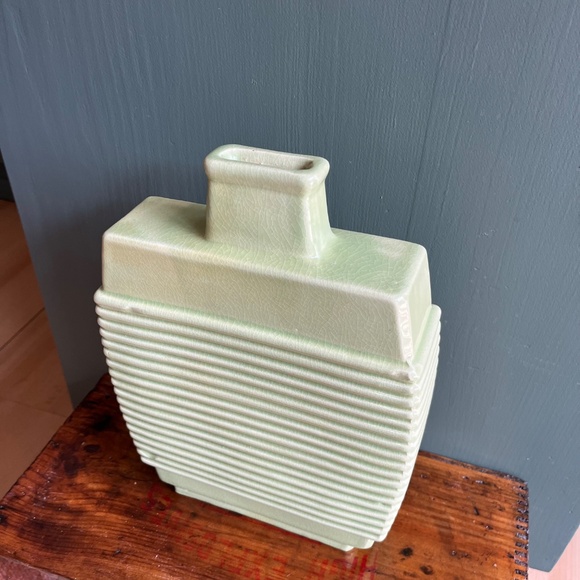 Vintage Green Textured Oversized Ceramic Vase - Picture 3 of 6